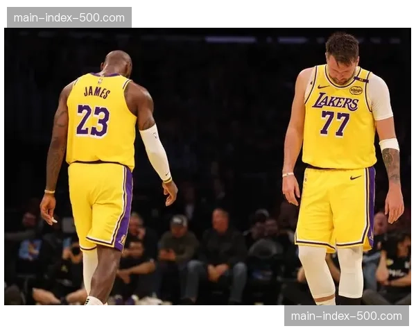 詹姆斯在线怒喷技术故障，黄蜂热火附加赛直播决胜时刻突然中断